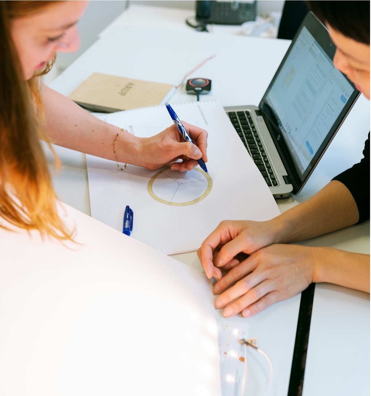thisisengineering-kr-olxRwCa4-unsplasH_recortada